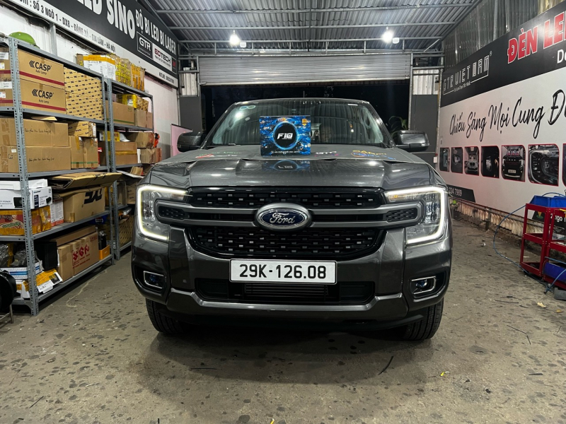 Độ đèn nâng cấp ánh sáng Bi Xlight F10 cho xe Ford Ranger